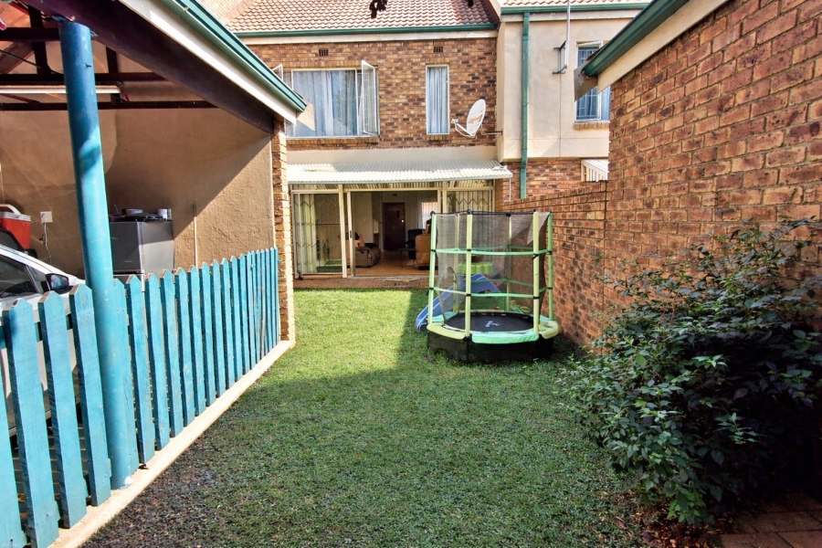 2 Bedroom Property for Sale in Roodia Free State